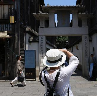 Watchman in front of the door 4