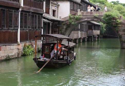 The sound of rowing in Jiangnan 1