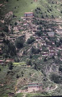 Mountain Dwelling Scene 24