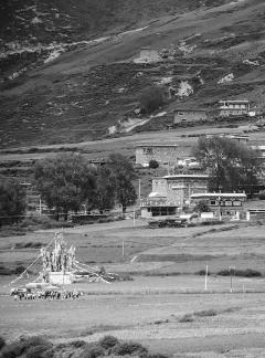 Mountain Dwelling Scene 20