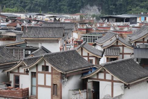 Yuncun layered eaves 3