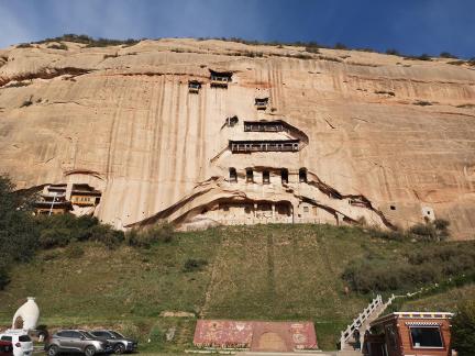 Horseshoe Thousand Buddha 17