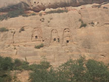 Horseshoe Thousand Buddha 28