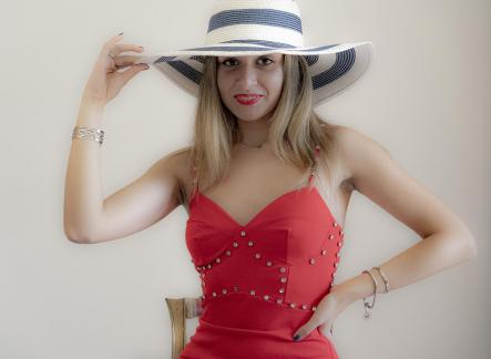 Girl in red8