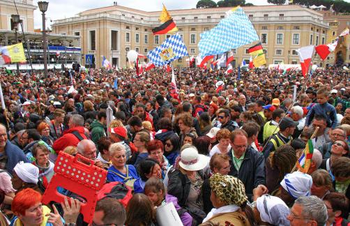 People in the square11