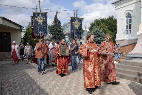 Procession of the Cross-3