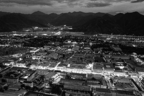 Red and White Symphony 9