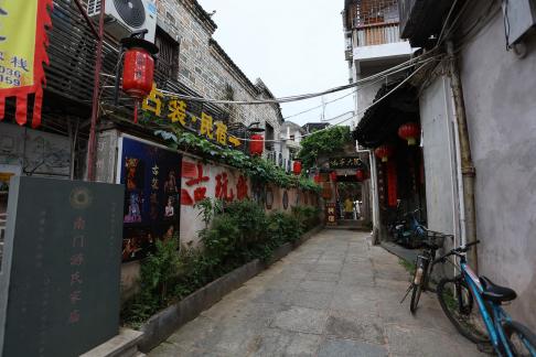 Alley and lane timehonored 7