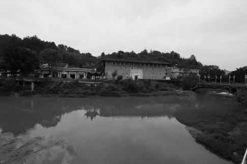 Lakeside households 1