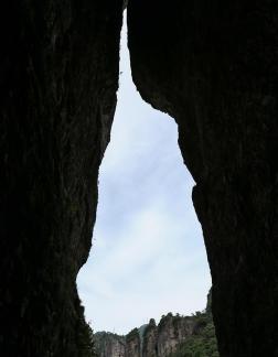 Beautiful mountains and rivers 11