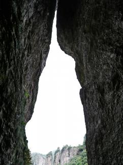 Beautiful mountains and rivers 12