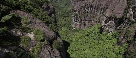 Green mountains are always here 10