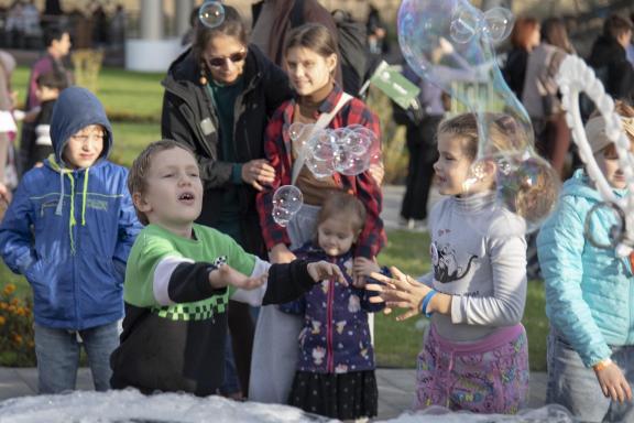 Children s happiness-4