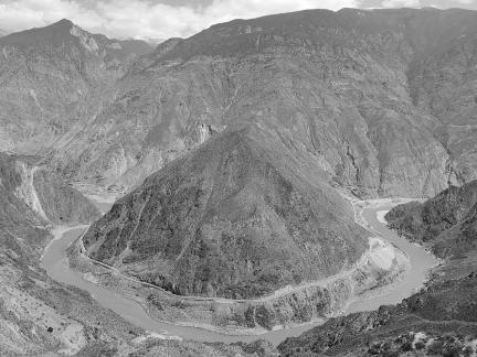 Mountains and waters intertwine 17