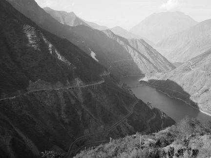Mountains and waters intertwine 18