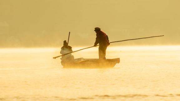Sword lake morning fishing