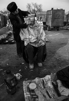 Street barber14