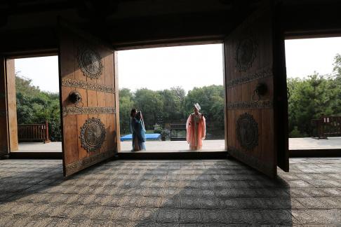 Deep courtyard slanting sun 4