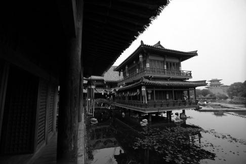 Visit the ancient city 68