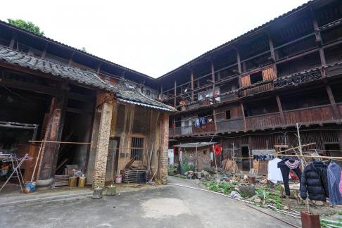 Earth house wooden building 3