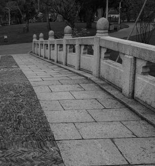 Blue stone pillow green 1