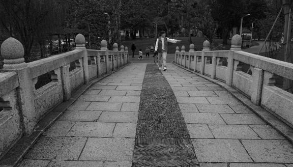 Blue stone pillow green 3