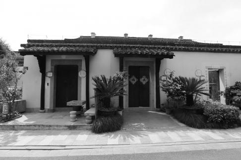 The ancient town charm 14