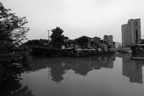 By the Water My Hometown 18