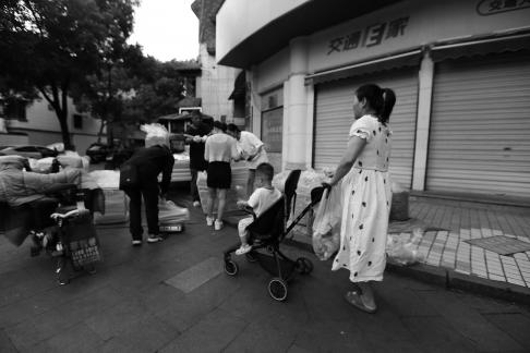 Floating light in the marketplace 2