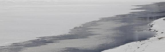 Snowy Lake scenery 14