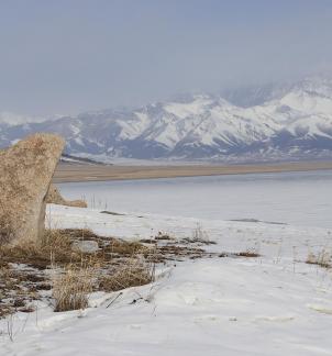 Snowy Lake scenery 16