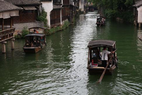 The sound of rowing in Jiangnan 22