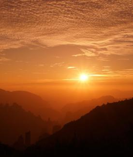 Between Yunshan Mountains 53