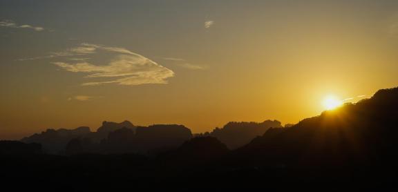 Between Yunshan Mountains 54