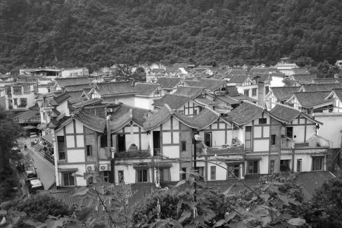 Yuncun layered eaves 12