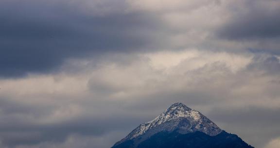 Cloud Cliff Dawn View 15