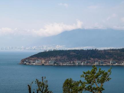 The Jade Belt Surrounds the City 1