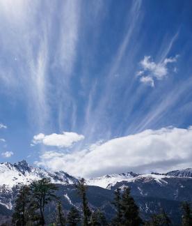 Snowy Peaks and Clear Clouds 17