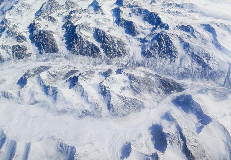 Looking at the glacier from afar 5