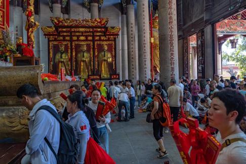to worship buddha