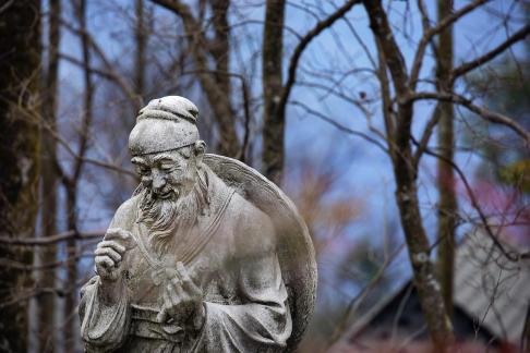 An old man statue