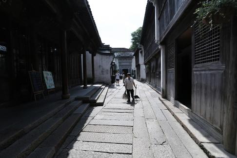 Jiangnan Rain Lane 14