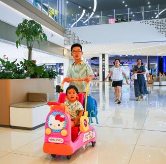 Shopping malls in big cities 19