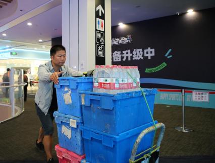 Shopping malls in big cities 28