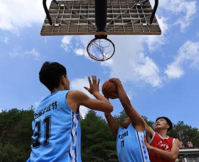 basketball game 19
