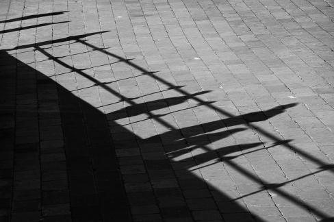 People and shadows 11