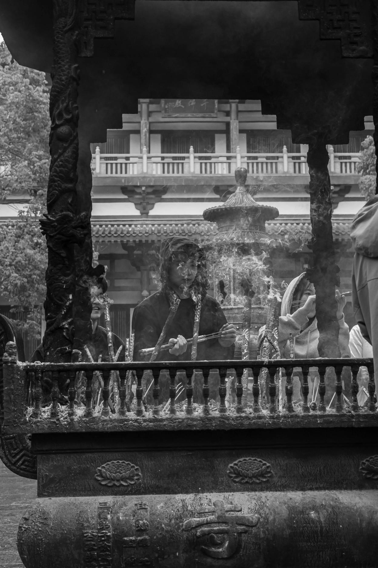 burn incense burn incense