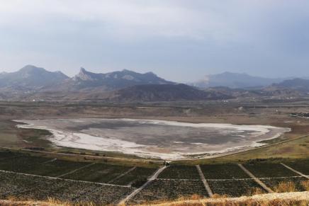 Dry lake