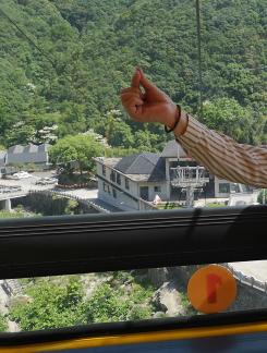 Qingyun Cable Car Shadow 5