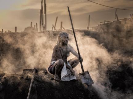 Sunrise Charcoal Field 002
